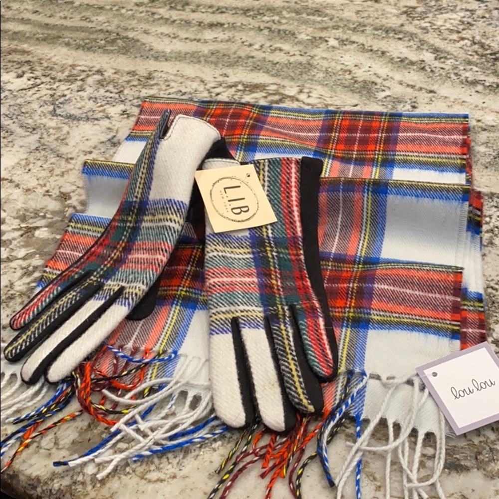 Scarf and glove set